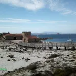 O Lagar Grande Y Luminoso. 8 Personas. *