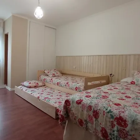 O Lagar Grande Y Luminoso. 8 Personas. بوبرا دو كارامينيال