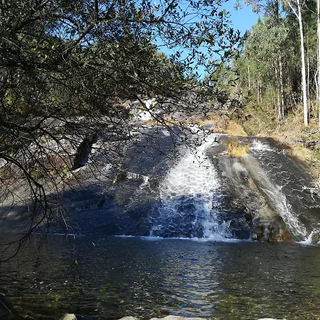 O Lagar Grande Y Luminoso. 8 Personas.